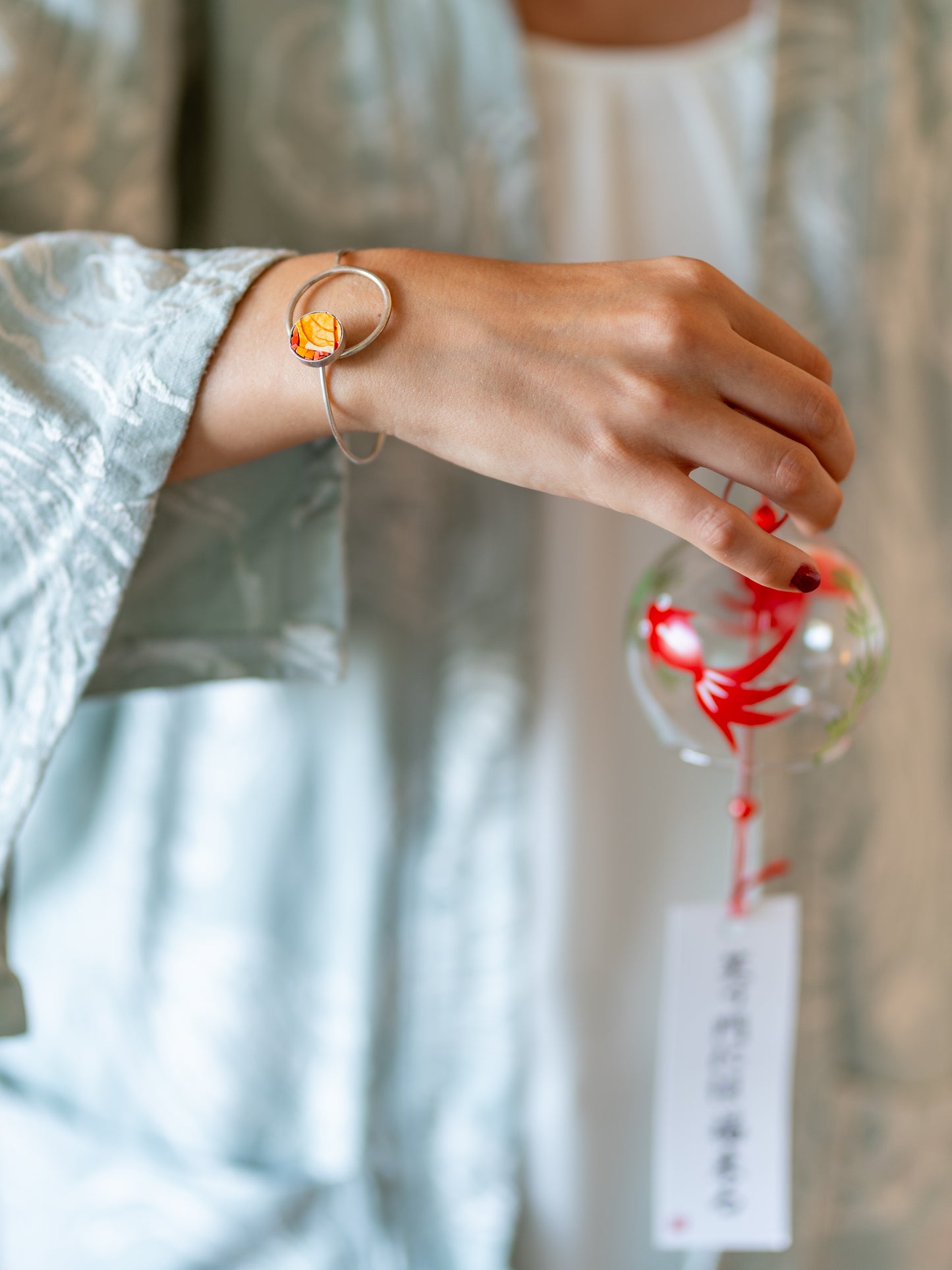 Bracciale artigianale placcato argento con mosaico arancione | Upsidu