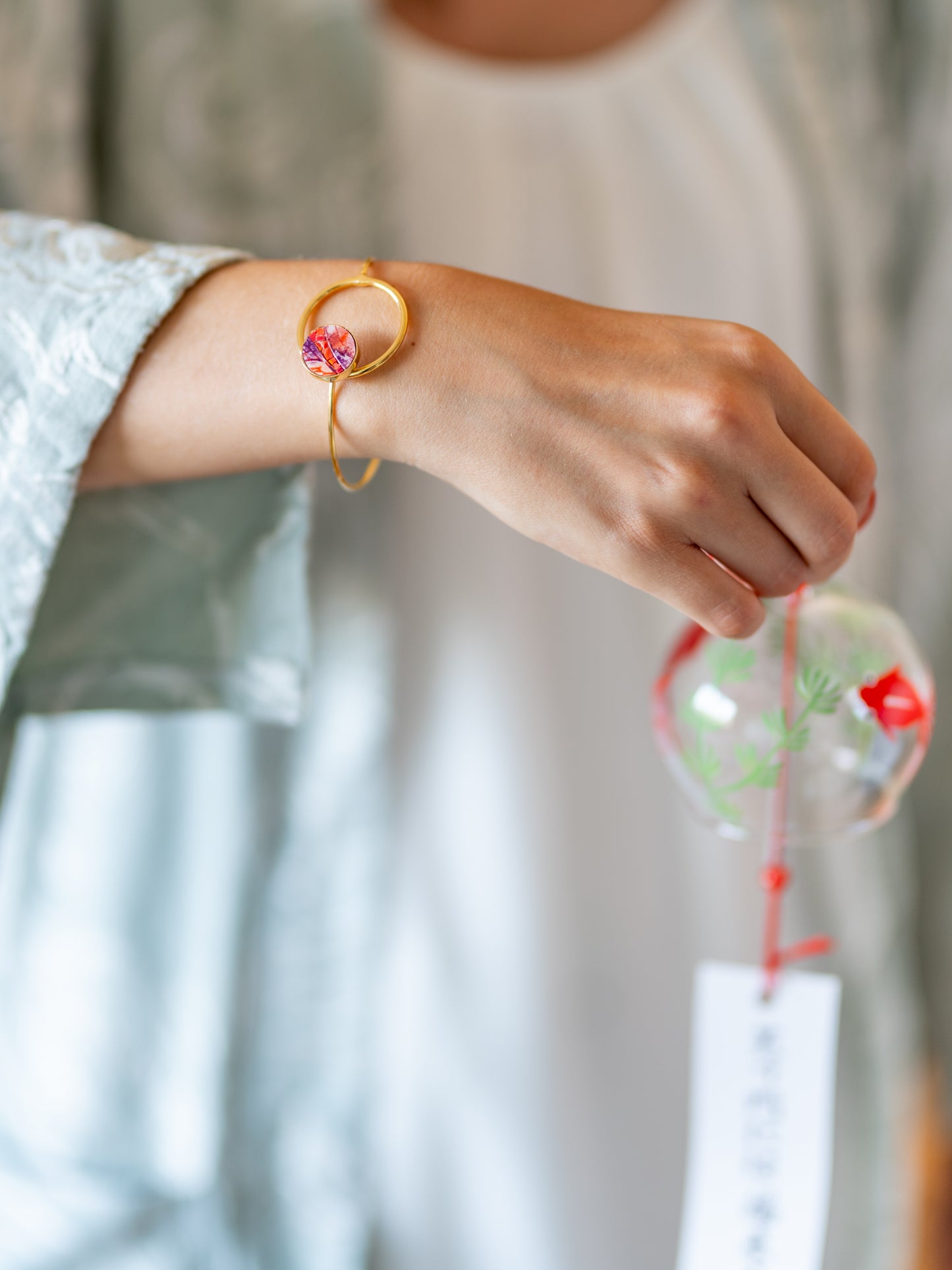 Bracciale artigianale placcato oro con mosaico arancione | Upsidu