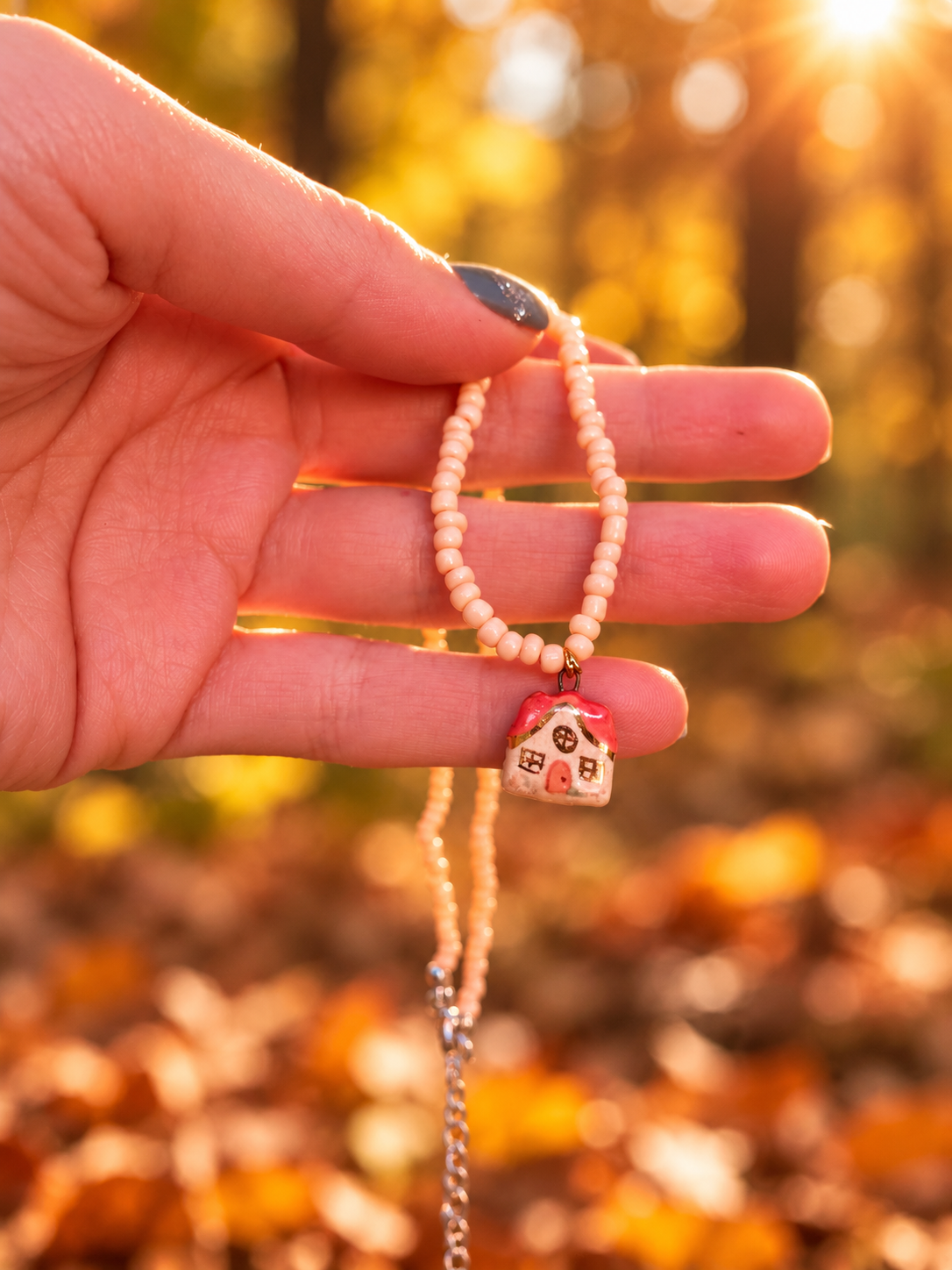 Collana casetta autunnale