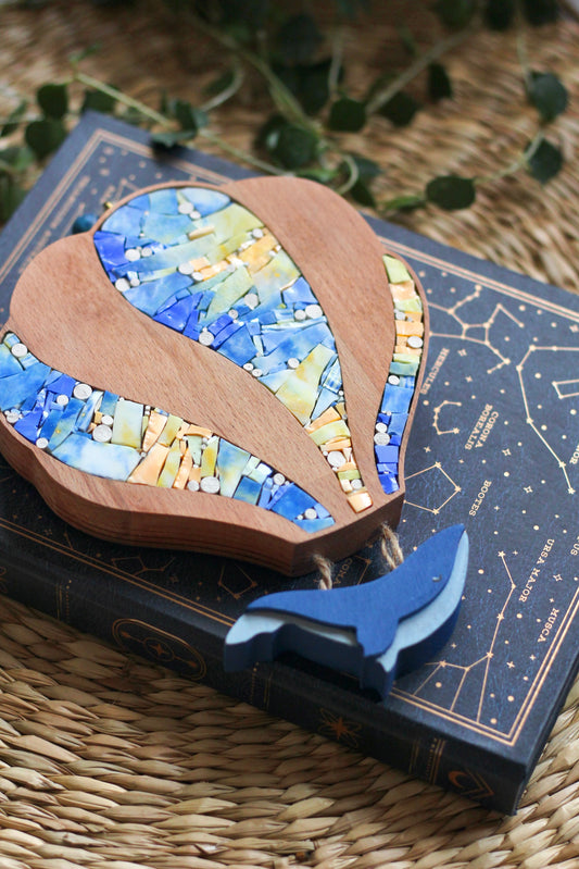 Mongolfiera balena blu | Upsidu