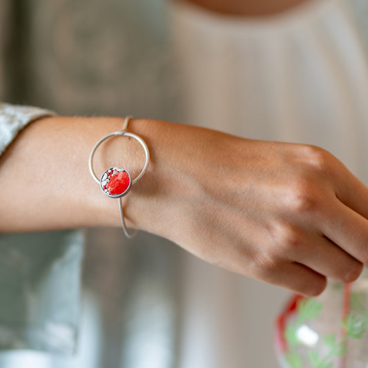 Bracciale artigianale placcato argento con mosaico rosso | Upsidu